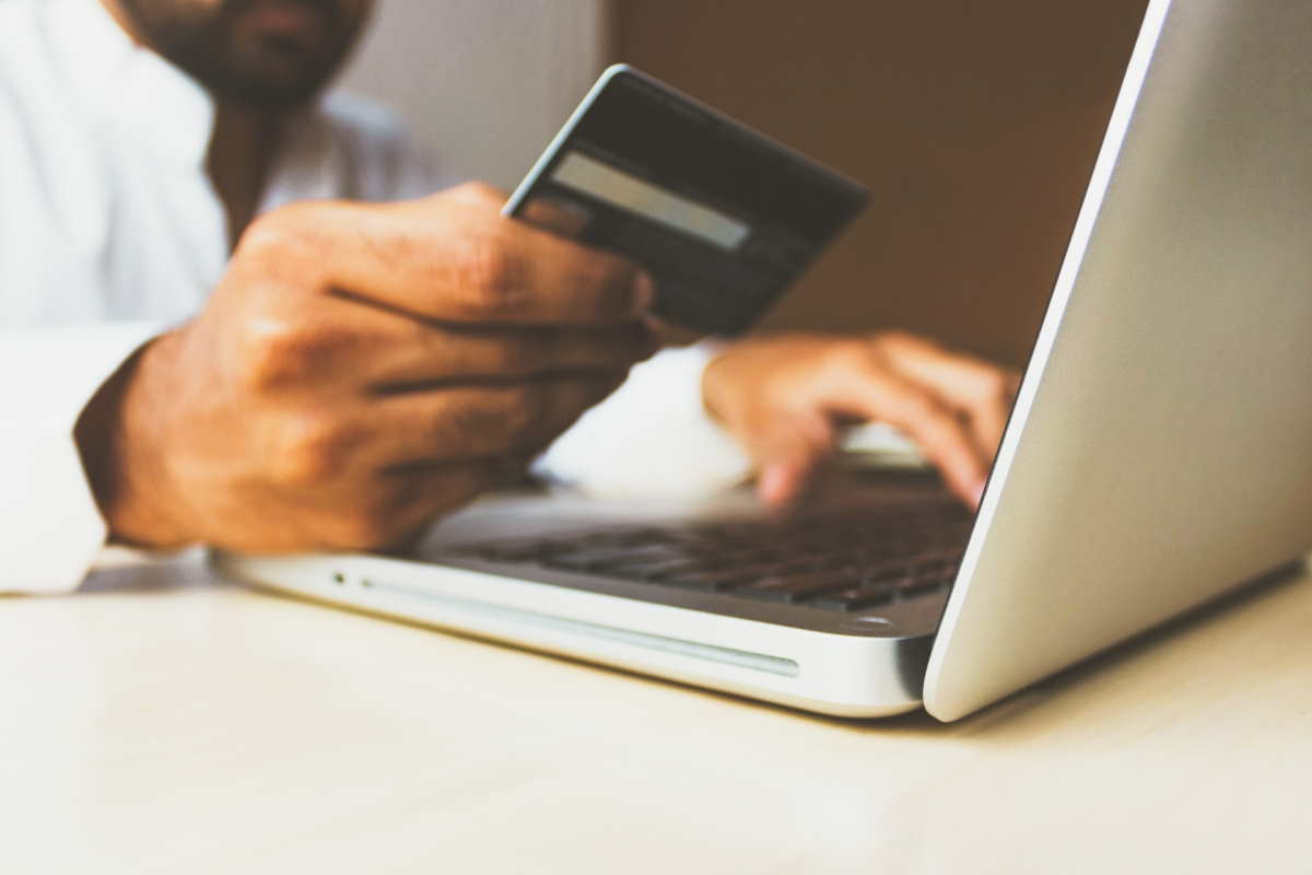 ClubSwan crypto card cashback rewards